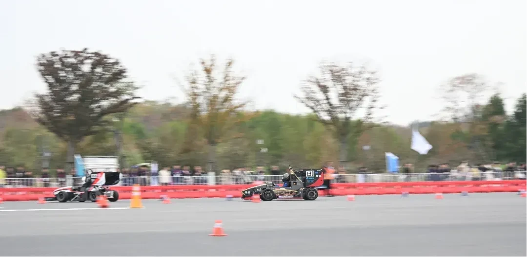 助力圆梦赛道!江苏大学车队致谢同星智能技术赋能 3 江苏大学车队致谢同星智能技术赋能