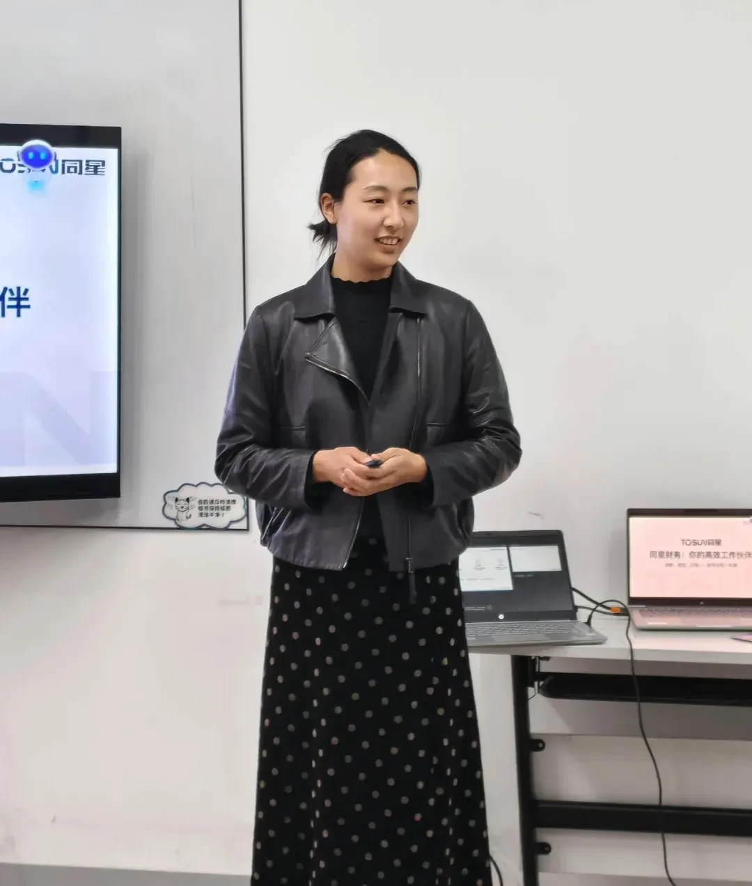 培训系统安排了企业文化解读与职场礼仪课程