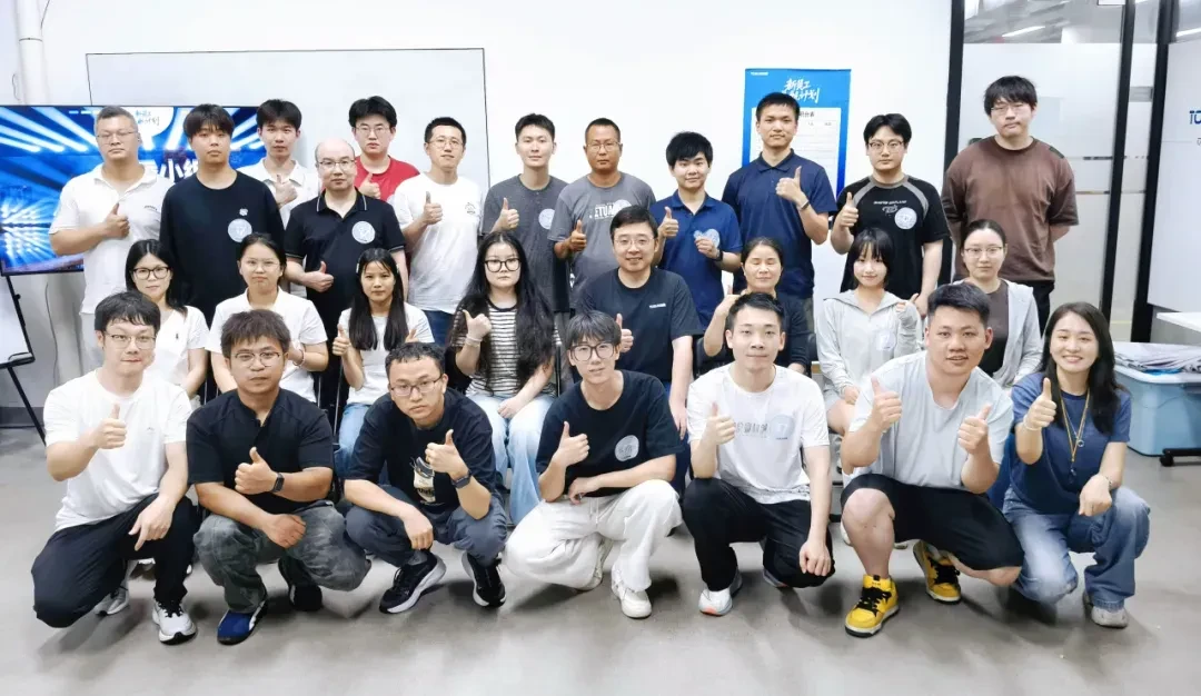 新血液,新动能!同星智能第8期新员工培训燃情收官 8 同星智能新员工培训荣誉颁奖仪式